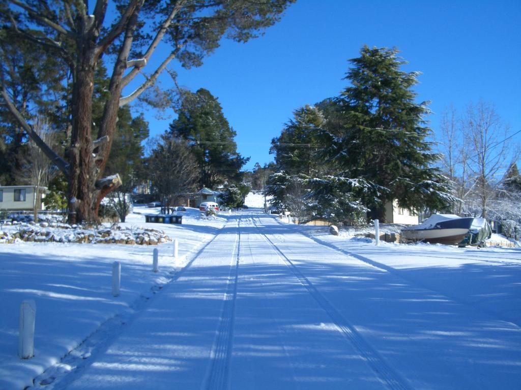 Rainbow Pines Tourist Caravan Park Adaminaby Esterno foto