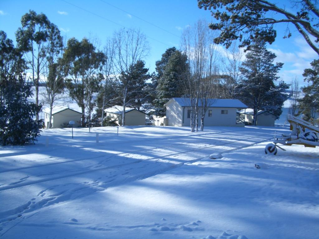 Rainbow Pines Tourist Caravan Park Adaminaby Esterno foto