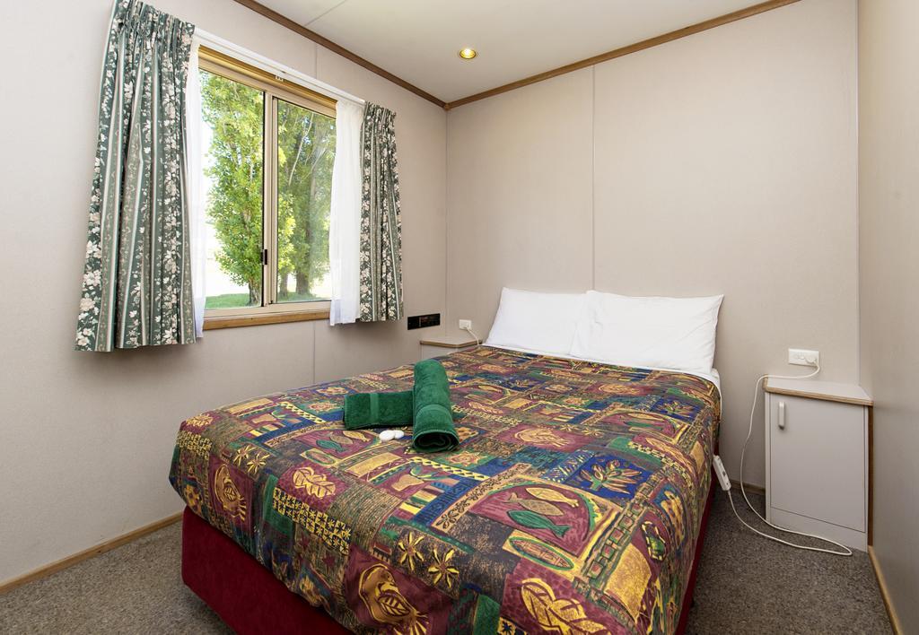 Rainbow Pines Tourist Caravan Park Adaminaby Esterno foto