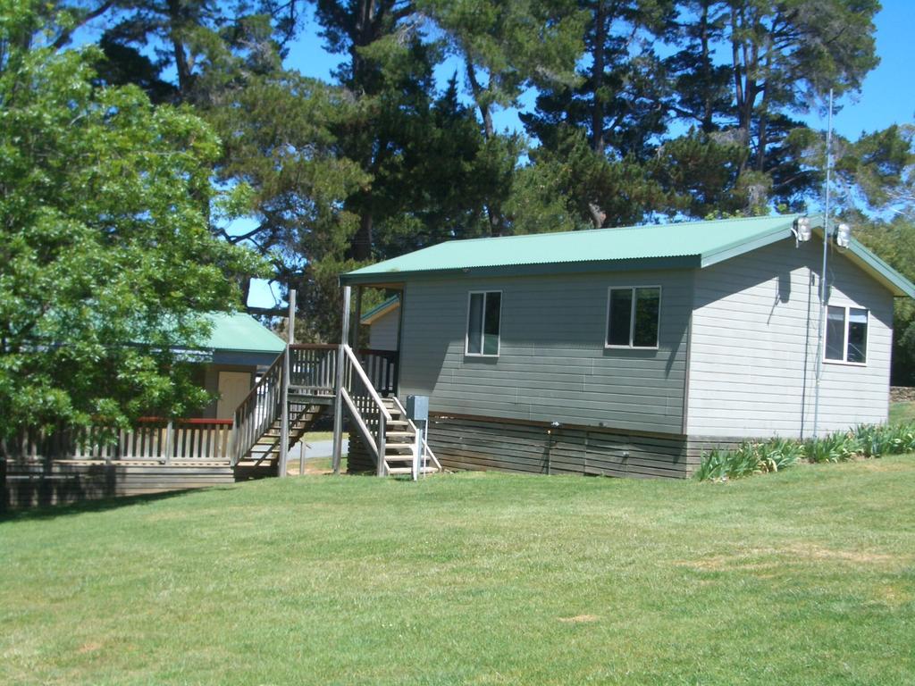 Rainbow Pines Tourist Caravan Park Adaminaby Esterno foto