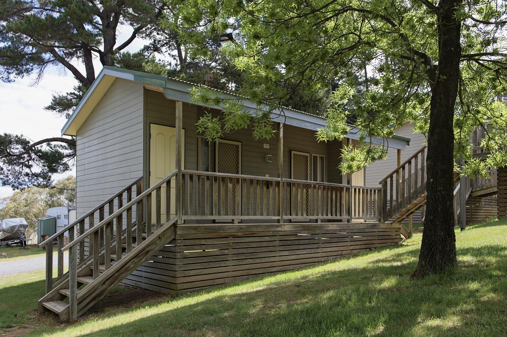 Rainbow Pines Tourist Caravan Park Adaminaby Esterno foto